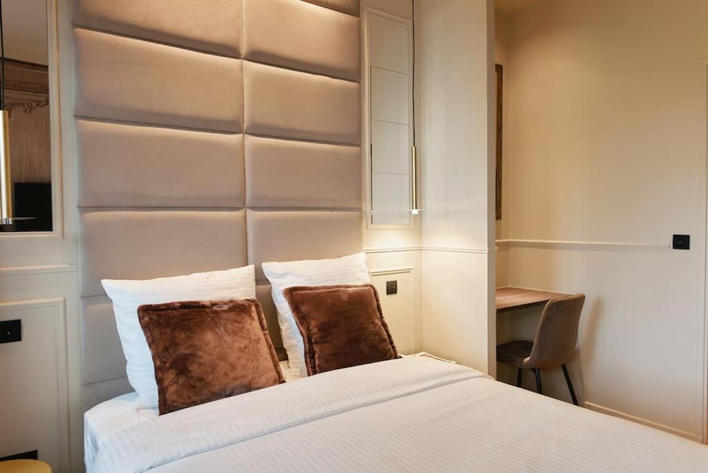 Versailles - Duke Housing Parigi