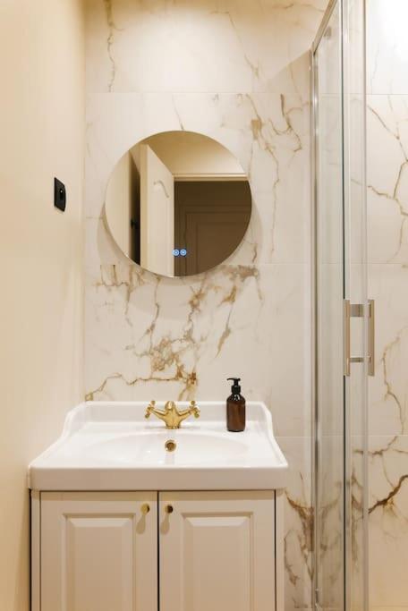 Versailles - Duke Housing Appartamento